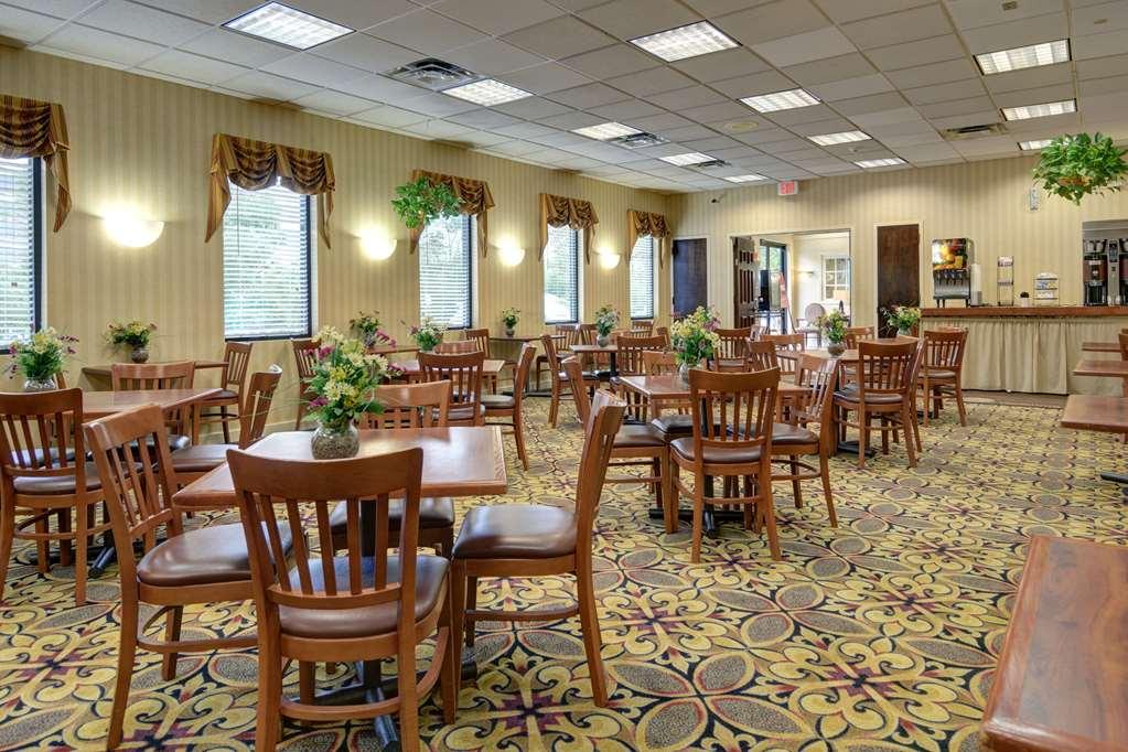 Suburban Studios Tysons Corner Vídeň Restaurace fotografie