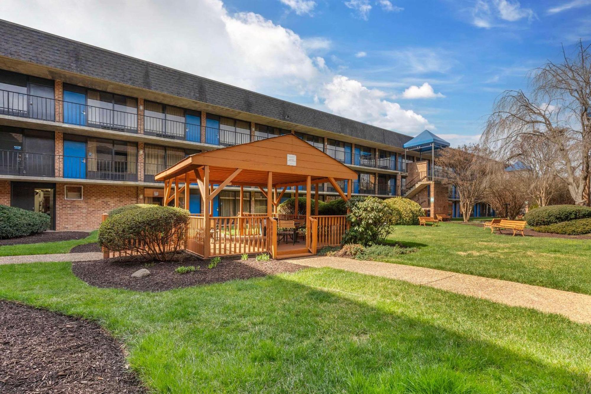 Suburban Studios Tysons Corner Vídeň Exteriér fotografie